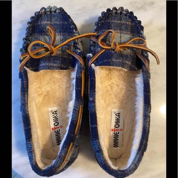 NEW Minnetonka “Cally” Slipper - Women’s size 6 - Picture 3 of 5